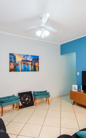 Casa à venda com 214m², 3 quartos e 3 vagasSala