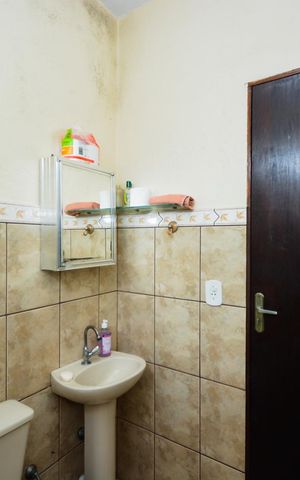 Casa à venda com 214m², 3 quartos e 3 vagasÁrea de Serviço - Lavabo