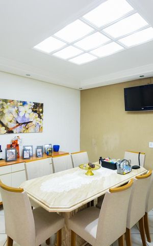 Casa à venda com 214m², 3 quartos e 3 vagasCopa