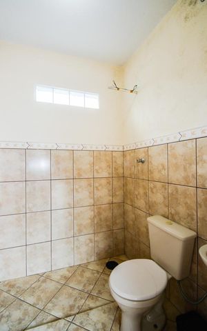 Casa à venda com 214m², 3 quartos e 3 vagasÁrea de Serviço - Lavabo