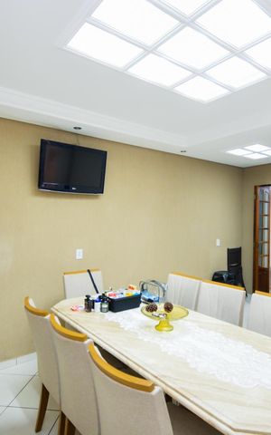 Casa à venda com 214m², 3 quartos e 3 vagasCopa