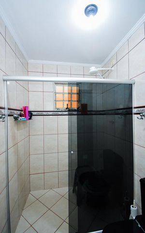 Casa à venda com 214m², 3 quartos e 3 vagasBanheiro da Suíte