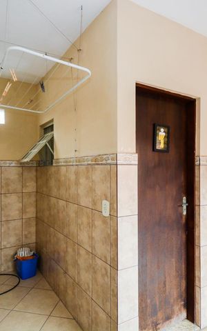 Casa à venda com 214m², 3 quartos e 3 vagasÁrea de Serviço