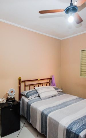 Casa à venda com 214m², 3 quartos e 3 vagasQuarto 3 - Suíte