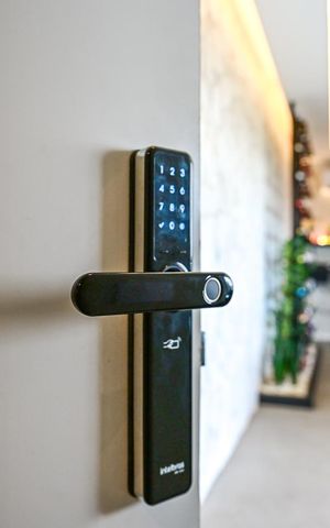Apartamento à venda com 77m², 1 quarto e 2 vagasFechadura Eletrônica