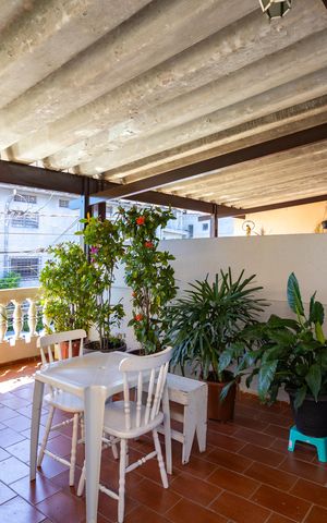Casa à venda com 105m², 3 quartos e 1 vaga