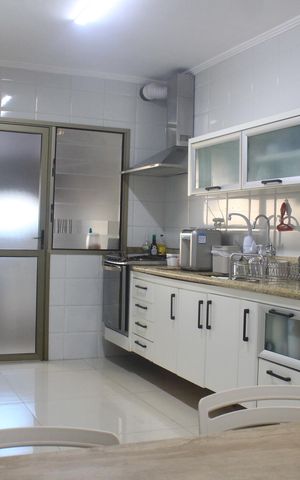 Apartamento à venda com 175m², 4 quartos e 4 vagasCozinha