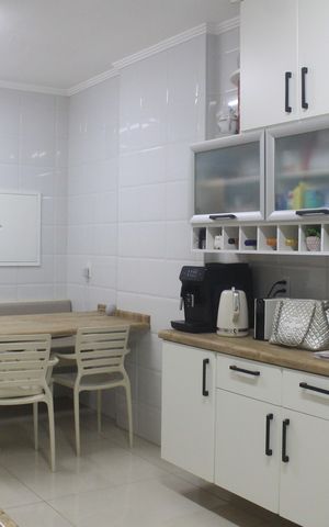 Apartamento à venda com 175m², 4 quartos e 4 vagasCozinha