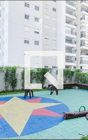 Apartamento à venda com 64m², 3 quartos e 1 vaga Apartamento à venda com 64m², 3 quartos e 1 vagaÁrea comum - Playground