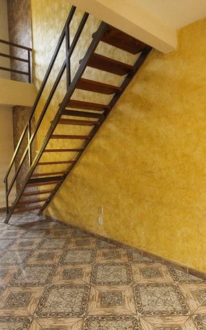 Casa à venda com 360m², 3 quartos e 3 vagasSala