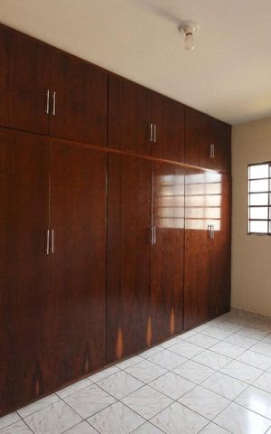 Casa à venda com 360m², 3 quartos e 3 vagasQuarto