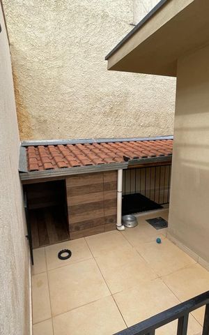 Casa de condomínio à venda com 300m², 4 quartos e 4 vagas