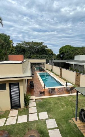 Casa de condomínio à venda com 300m², 4 quartos e 4 vagas