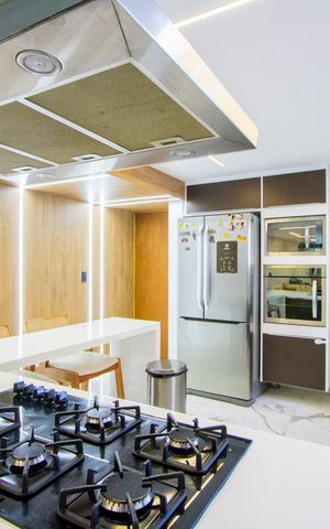 Apartamento à venda com 125m², 3 quartos e 3 vagas Apartamento à venda com 125m², 3 quartos e 3 vagasCozinha