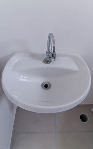 Apartamento à venda com 39m², 2 quartos e sem vaga Apartamento à venda com 39m², 2 quartos e sem vagaBanheiro