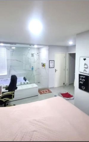 Casa de condomínio para alugar com 195m², 3 quartos e 3 vagas Casa de condomínio para alugar com 195m², 3 quartos e 3 vagasQuarto