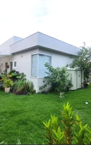 Casa de condomínio para alugar com 195m², 3 quartos e 3 vagas Casa de condomínio para alugar com 195m², 3 quartos e 3 vagasÁrea externa