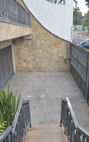 Casa para alugar com 290m², 3 quartos e 5 vagasGaragem