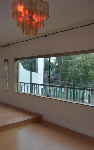 Casa para alugar com 290m², 3 quartos e 5 vagasSala