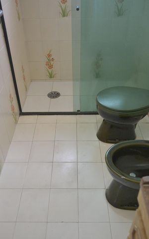 Casa para alugar com 290m², 3 quartos e 5 vagasBanheiro da Suite