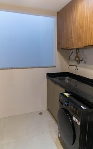 Apartamento à venda com 99m², 2 quartos e 2 vagas Apartamento à venda com 99m², 2 quartos e 2 vagasCozinha e Área de Serviço