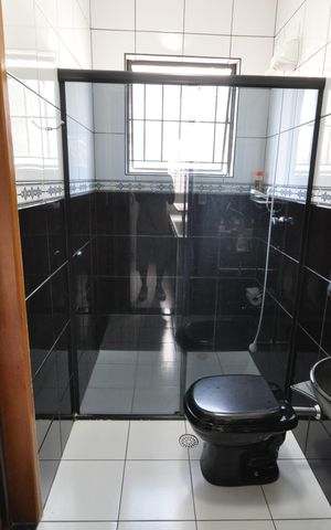 Casa à venda com 122m², 3 quartos e 2 vagasBanheiro da Suíte 2