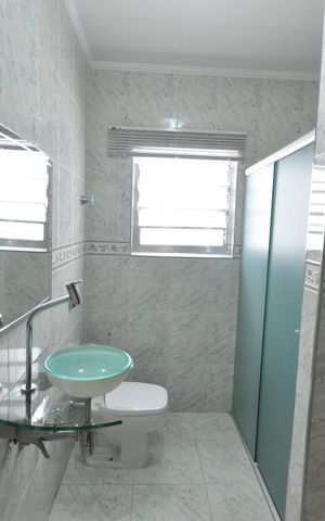 Casa à venda com 122m², 3 quartos e 2 vagasBanheiro Social
