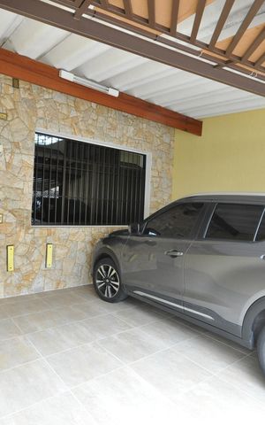 Casa à venda com 122m², 3 quartos e 2 vagasGaragem