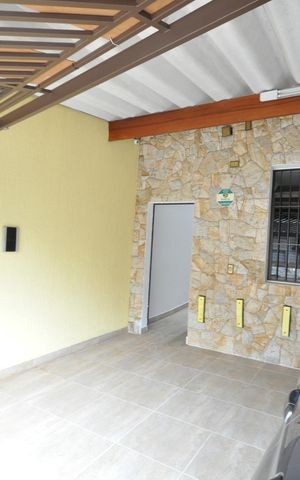 Casa à venda com 122m², 3 quartos e 2 vagasGaragem