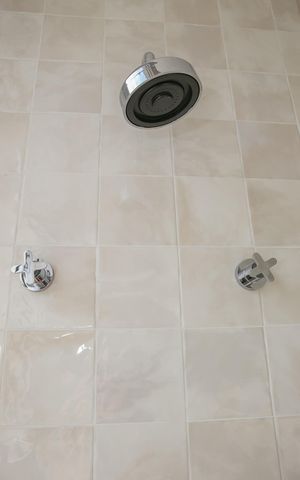 Apartamento à venda com 116m², 2 quartos e 2 vagas Apartamento à venda com 116m², 2 quartos e 2 vagasBanheiro da Suíte 1