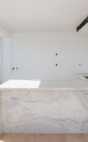 Apartamento à venda com 220m², 3 quartos e 2 vagas Apartamento à venda com 220m², 3 quartos e 2 vagasCozinha