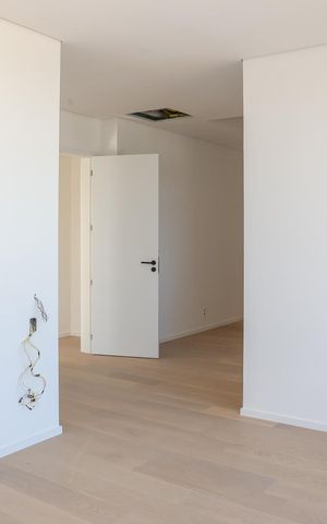 Apartamento à venda com 220m², 3 quartos e 2 vagas Apartamento à venda com 220m², 3 quartos e 2 vagasSuíte 1