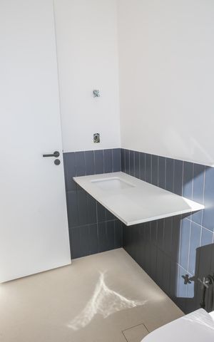 Apartamento à venda com 220m², 3 quartos e 2 vagas Apartamento à venda com 220m², 3 quartos e 2 vagasBanheiro da Suíte 2