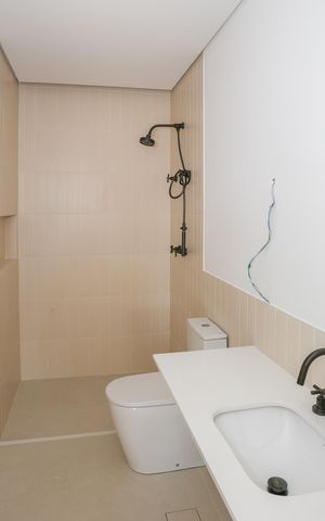 Apartamento à venda com 220m², 3 quartos e 2 vagas Apartamento à venda com 220m², 3 quartos e 2 vagasBanheiro Social