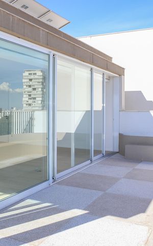 Apartamento à venda com 220m², 3 quartos e 2 vagas Apartamento à venda com 220m², 3 quartos e 2 vagasSacada