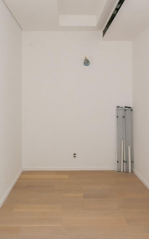 Apartamento à venda com 220m², 3 quartos e 2 vagas Apartamento à venda com 220m², 3 quartos e 2 vagasSuíte 1