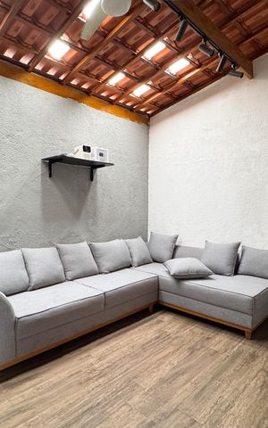 Casa à venda com 240m², 3 quartos e 2 vagas Casa à venda com 240m², 3 quartos e 2 vagasÁrea gourmet