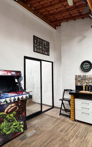 Casa à venda com 240m², 3 quartos e 2 vagas Casa à venda com 240m², 3 quartos e 2 vagasÁrea gourmet