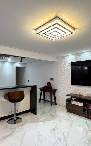 Casa à venda com 240m², 3 quartos e 2 vagas Casa à venda com 240m², 3 quartos e 2 vagasSala