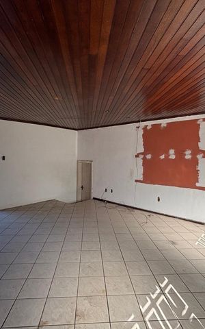 Casa à venda com 190m², 2 quartos e 1 vaga