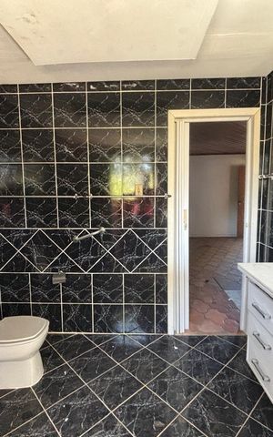 Casa à venda com 190m², 2 quartos e 1 vaga