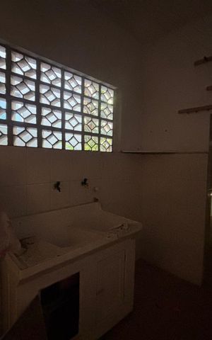 Casa à venda com 190m², 2 quartos e 1 vaga