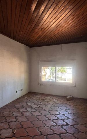 Casa à venda com 190m², 2 quartos e 1 vaga