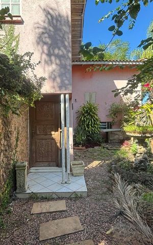 Casa à venda com 190m², 2 quartos e 1 vaga