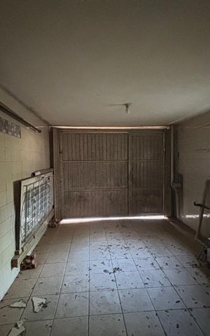 Casa à venda com 190m², 2 quartos e 1 vaga
