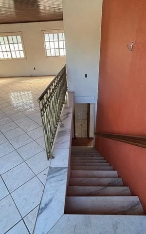 Casa à venda com 190m², 2 quartos e 1 vaga