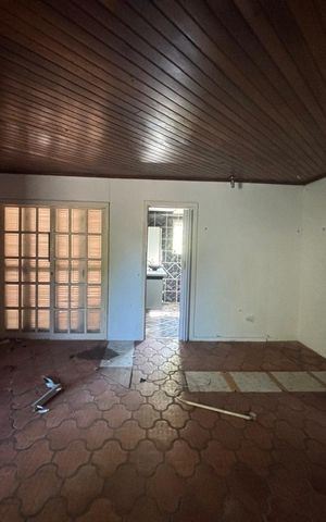 Casa à venda com 190m², 2 quartos e 1 vaga