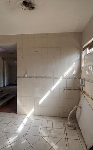 Casa à venda com 190m², 2 quartos e 1 vaga