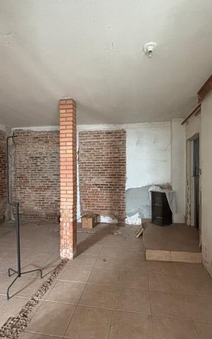 Casa à venda com 190m², 2 quartos e 1 vaga