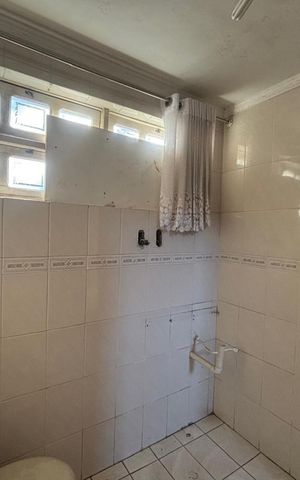 Casa à venda com 190m², 2 quartos e 1 vaga